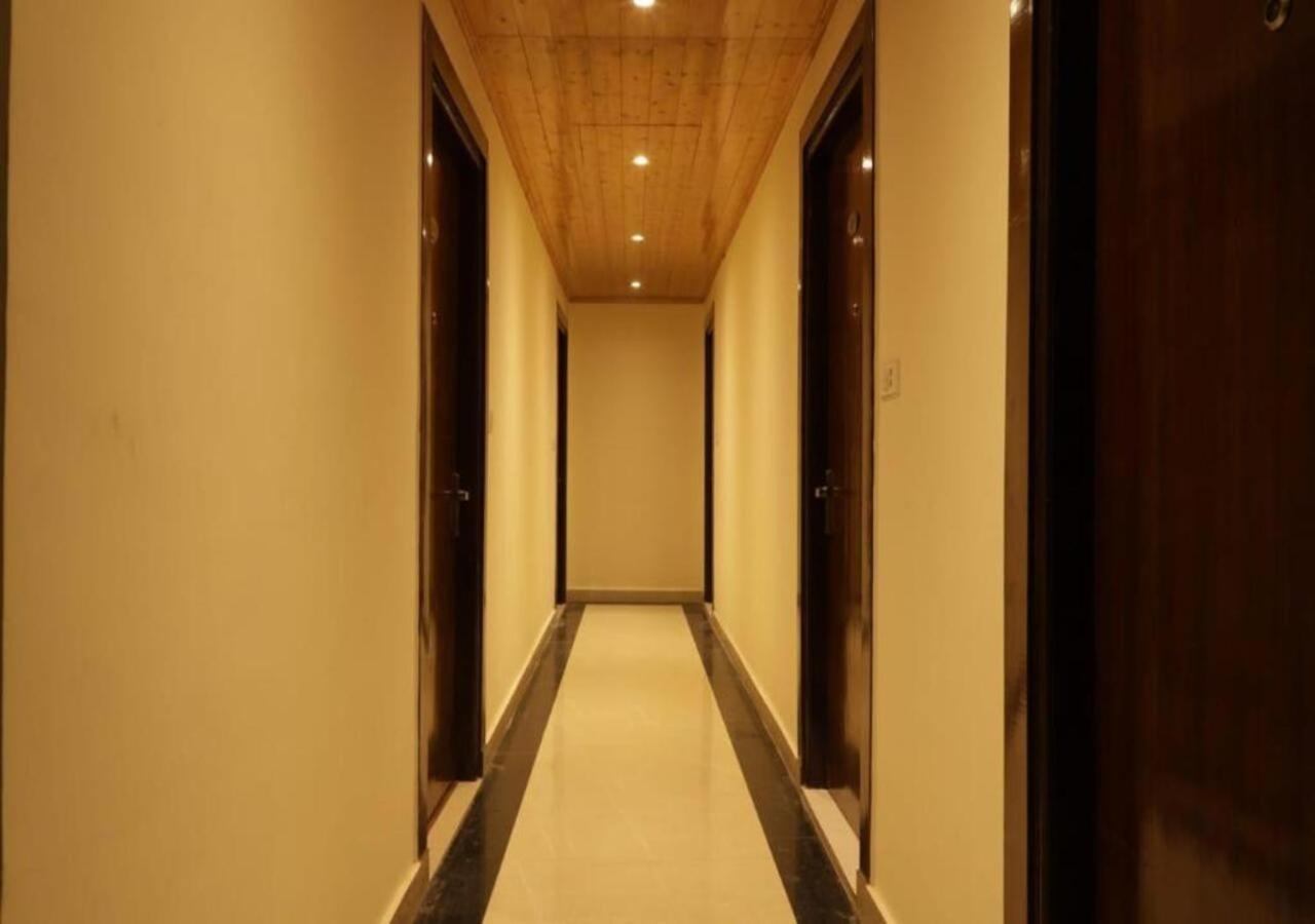 The Alpine Retreat Hotell Shimla Eksteriør bilde