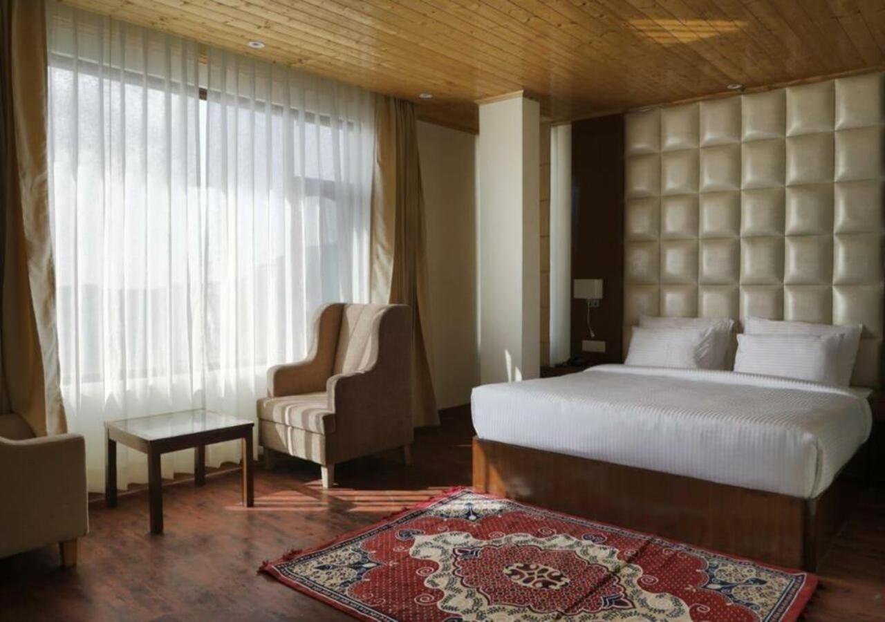 The Alpine Retreat Hotell Shimla Eksteriør bilde