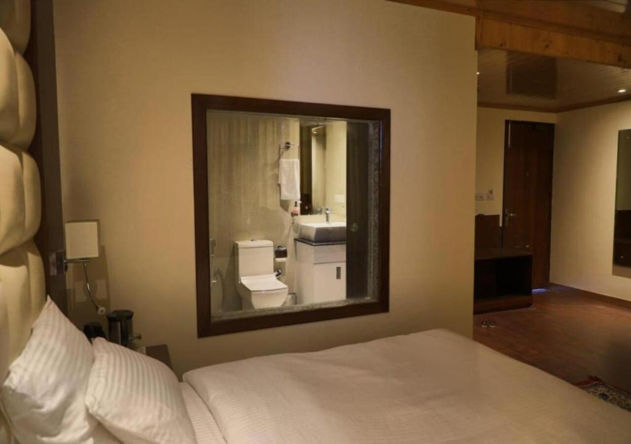 The Alpine Retreat Hotell Shimla Eksteriør bilde