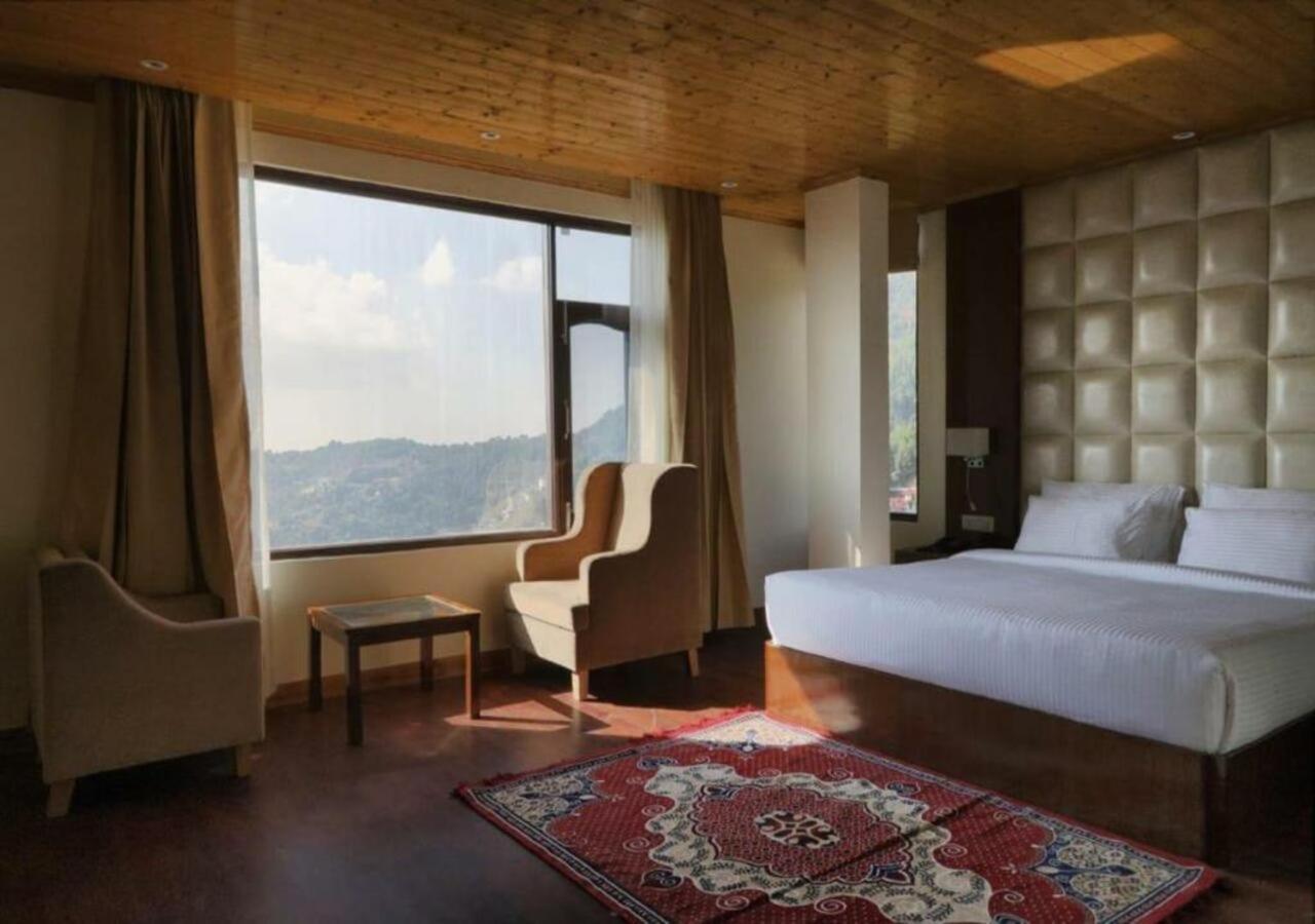 The Alpine Retreat Hotell Shimla Eksteriør bilde