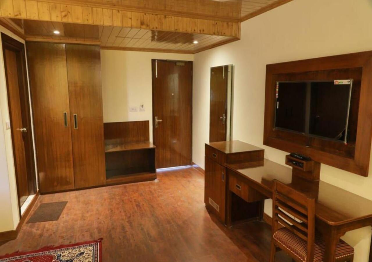 The Alpine Retreat Hotell Shimla Eksteriør bilde